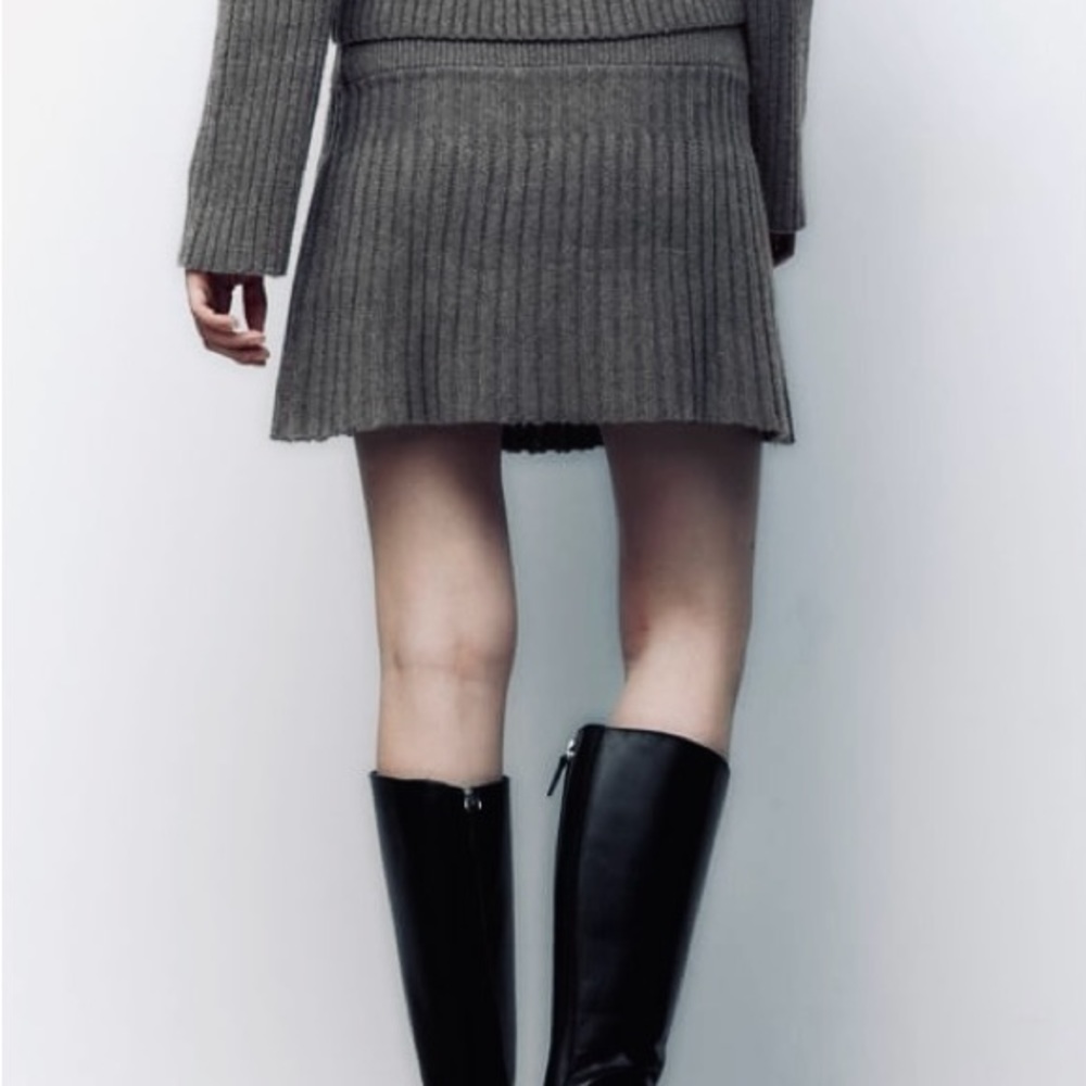 Zara Ribbed Knit Mini Skirt - Picture 2 of 9